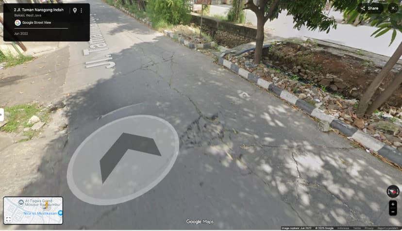 Jalan rusak di Narogong